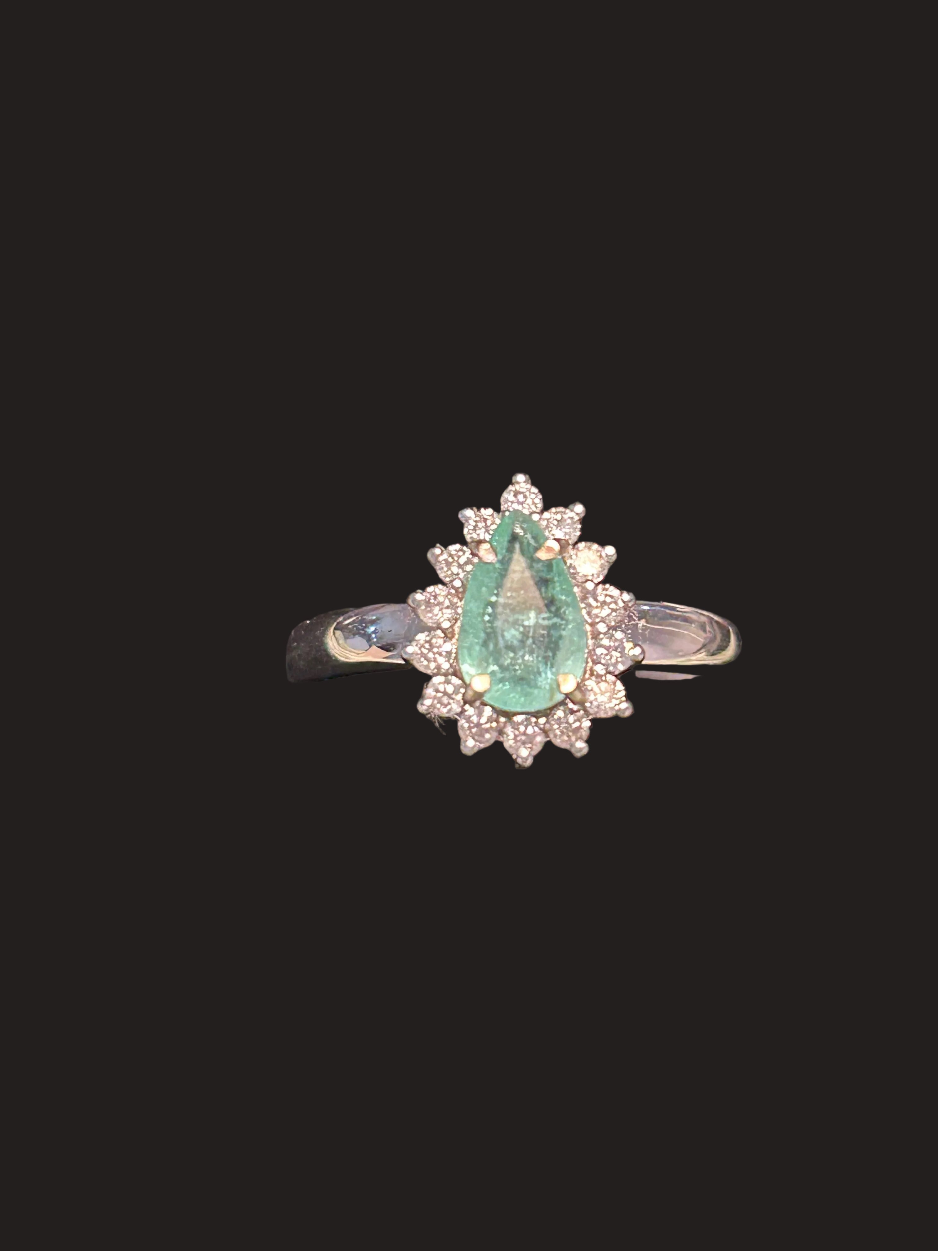 Anello Tourmaline Paraiba neon blue green, diamanti naturali, oro bianco 18k.