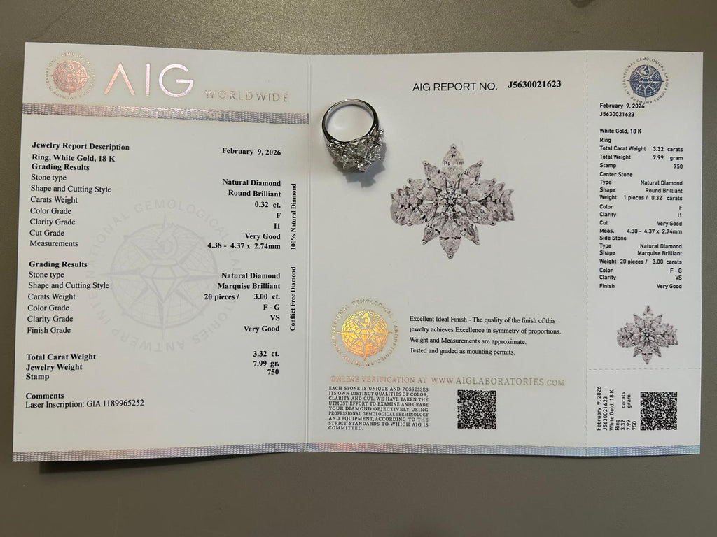 Anello La Regina Diamanti Naturali in oro bianco 18k